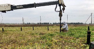 Установка винтовых свай Углич цена от 3051 руб.